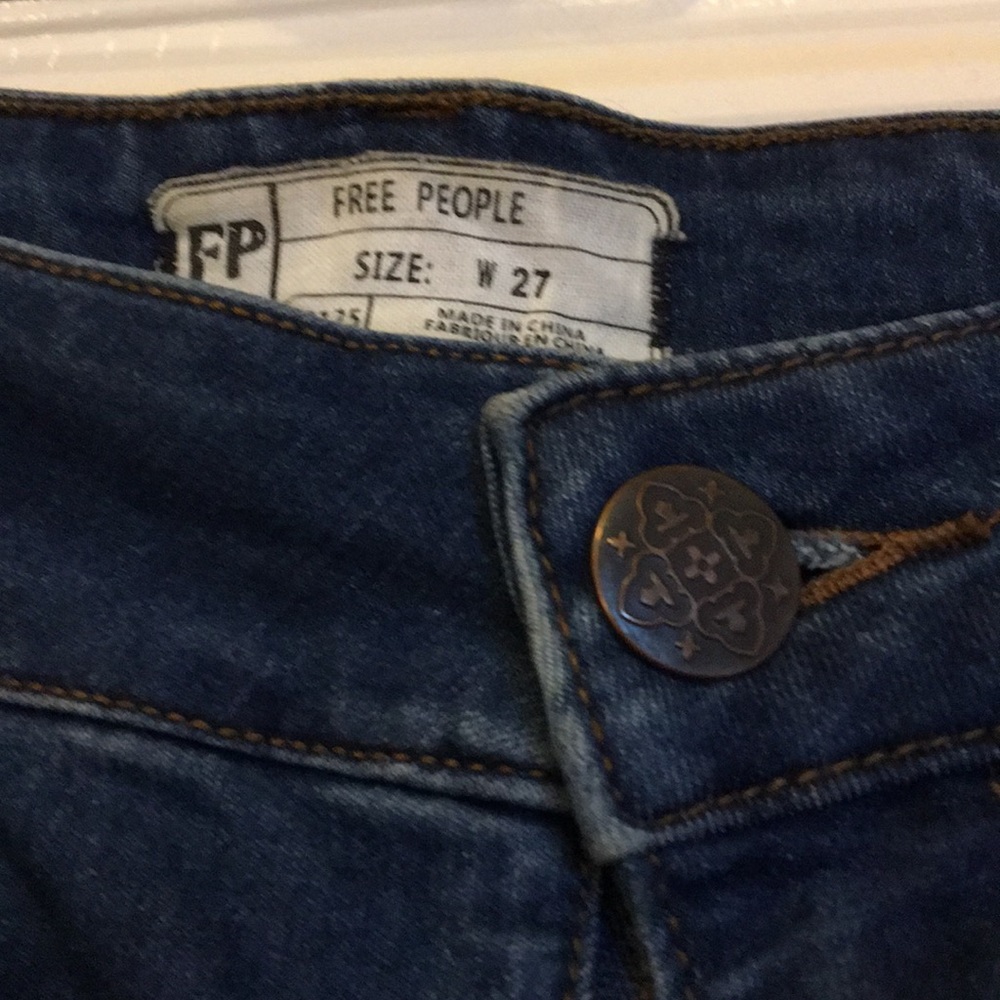 Jeans - Picture 4 of 4
